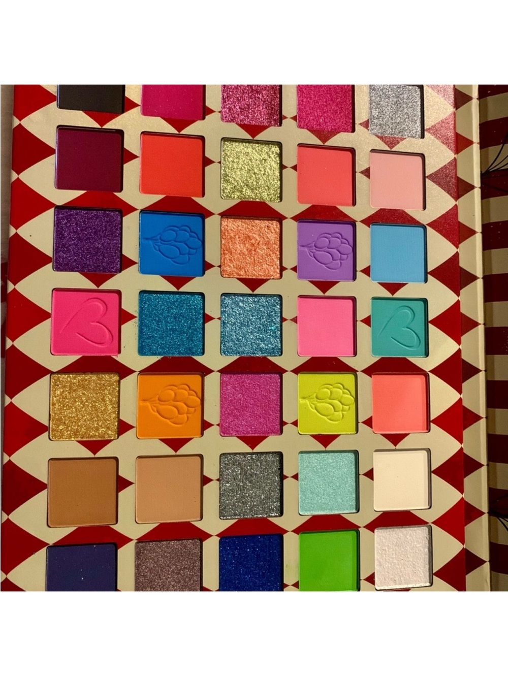 NWT Remi Circus Clown Eyeshadow Palette -💛 - Picture 9 of 9